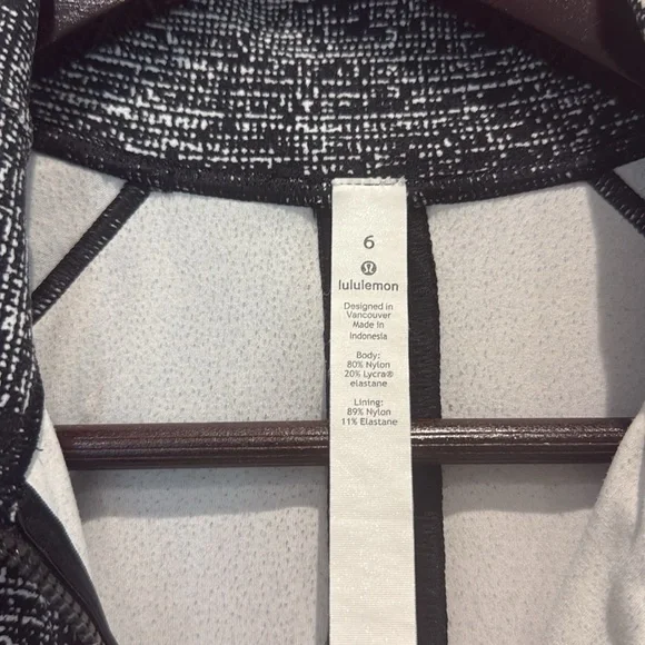 Lululemon Women's zipper jacket - Picture 5 of 10